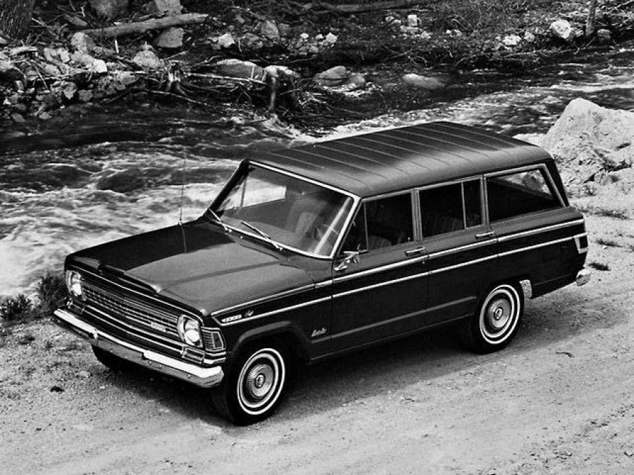  Jeep Wagoneer 1973 года  (фото 1 из 4)